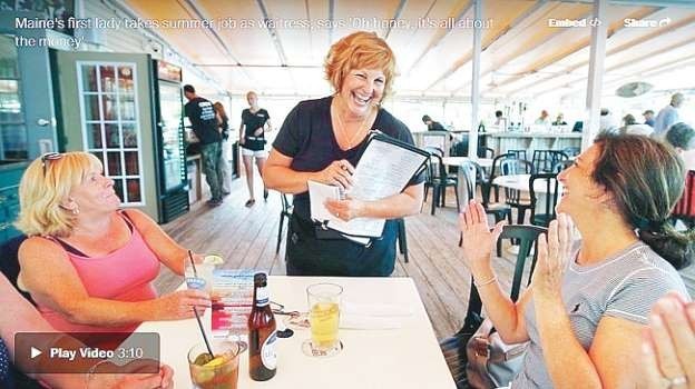 ภรรยาผู้ว่าการรัฐเมน รับจ๊อบเป็นสาวเสิร์ฟ หารายได้เสริมช่วยครอบครัว