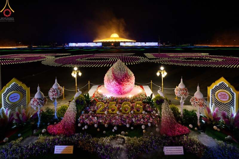 วัดพระธรรมกายสวดมนต์ข้ามปีออนไลน์ สั่งสมบุญส่งท้ายปีเก่าต้อนรับปีใหม่