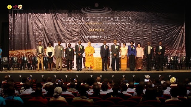 ย้อนชมภาพ..งานแสงแห่งสันติภาพโลก : Global Light of Peace 2017 6 ทวีปทั่วโลก
