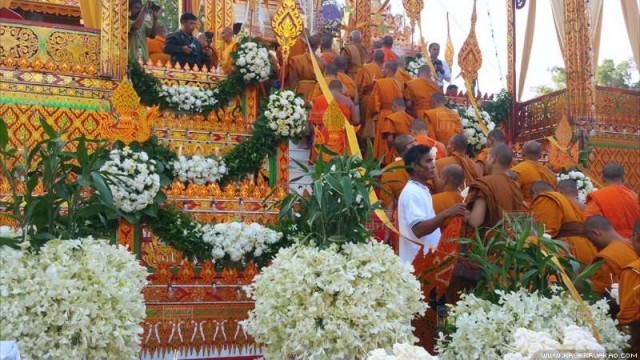 อัศจรรย์!!! พบอักขระที่กระดูกบริเวณหน้าผาก"พระครูพิพิธประชานาถ (นาน สุทะสีโล)" อายุ 86 ปี