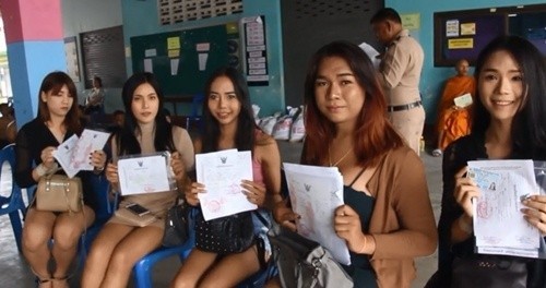 บรรยากาศคึกคักไม่เบา กับ สีสัน เกณฑ์ทหารเข้าสู่วันที่ 4