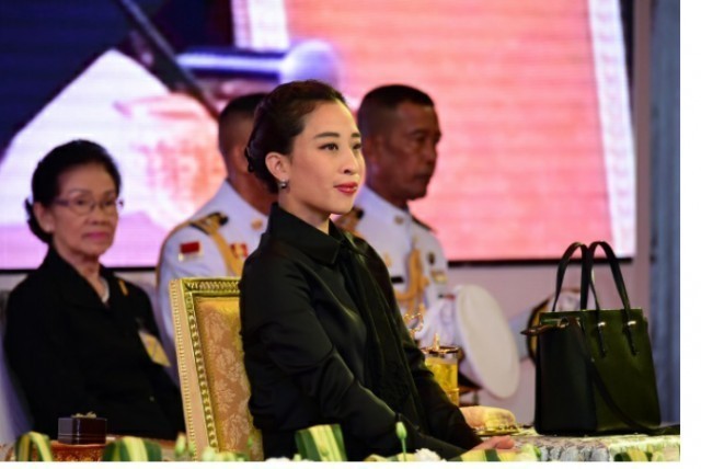 "ทูลกระหม่อมปู่คือแรงบันดาลใจให้ช่วยเหลือผู้ด้อยโอกาส"พระดำรัสของพระองค์ภา พระราชนัดดา ในพระเจ้าอยู่หัวในพระบรมโกศ
