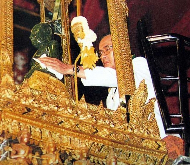 ตามรอย...สายน้ำพระราชหฤทัย...อัครศาสนูปถัมภก