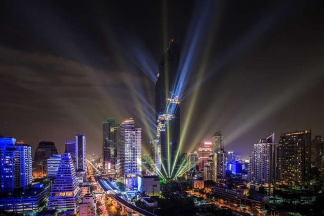 เปิดตัว!!!แสงสีเสียงสุดอลัง 'ตึกมหานคร' สูงที่สุดในไทย