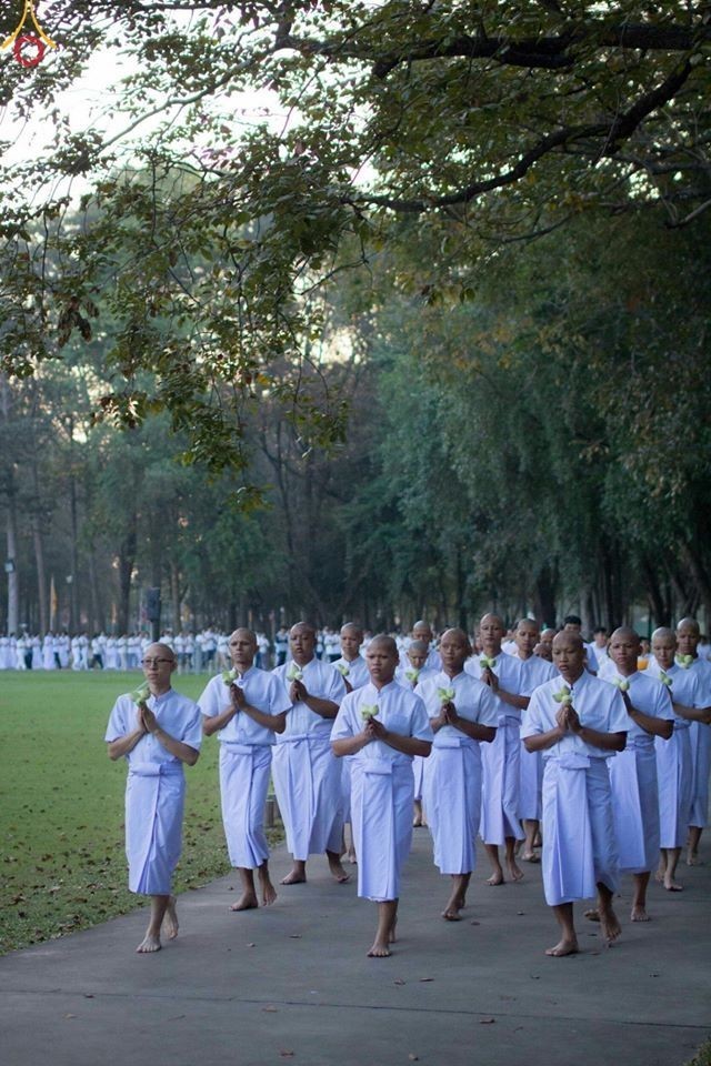 พิธีบรรพชาอุปสมบทหมู่ธทย.ระดับอุดมศึกษารุ่น44และรุ่นIDOP Winter 2 ณ วัดพระธรรมกาย