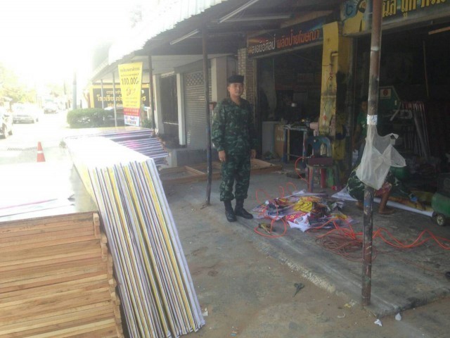 คนอุบลฯ โอด ทหารสั่งห้ามทำบุญตักบาตร อ้าง เป็นภัยความมั่นคง?