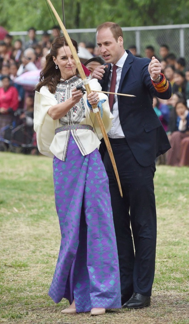 สง่างามยิ่ง!!  เมื่อ“เจ้าหญิงเคท” เสด็จอินเดีย- ภูฏาน ด้วยฉลองพระองค์ท้องถิ่น