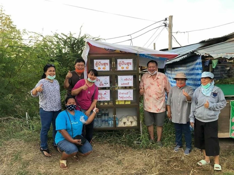 โคราชร่วมทำตู้ปันสุข แบ่งปันอาหารช่วยสู้โควิด