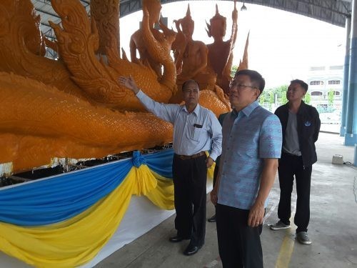 เทียนพรรษายาวที่สุดในโลกที่จ.อุบลฯ