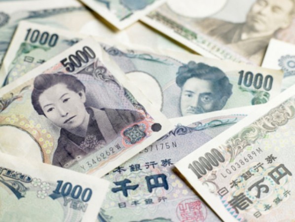 ค่าเงินเยนอ่อนรับนโยบาย BOJ สู้ดอลลาร์