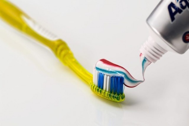 รู้หรือไม่ น้ำยาบ้วนปากที่ดีที่สุด คือ คราบยาสีฟันที่หลือในปากรวมกับน้ำลาย