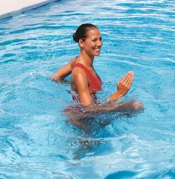 7 ประโยชน์ของการออกกำลังกายในน้ำที่คุณคาดไม่ถึง
