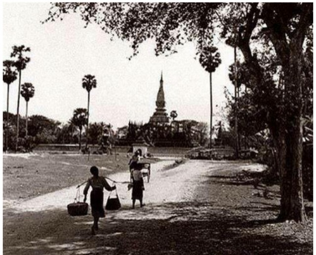 แห่แชร์ภาพเก่าพระธาตุหลวงเวียงจันทน์ ปริศนาทรงเจดีย์ดั้งเดิม